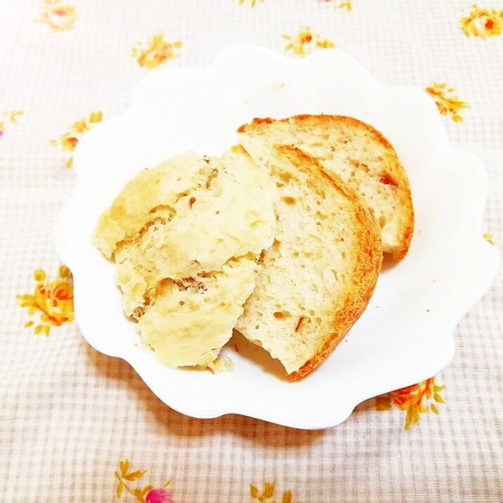 りんご風味♪薄力粉で作るナッツ入りHB御飯パン